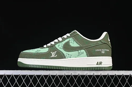 All categories Nk Air Force 1 Air Force series Nk Air Force 1 Low Air Force low top Nike Air Force 1'07 Low joint light green dark green Air Force 1 low top casual sneakers YF9511-822
